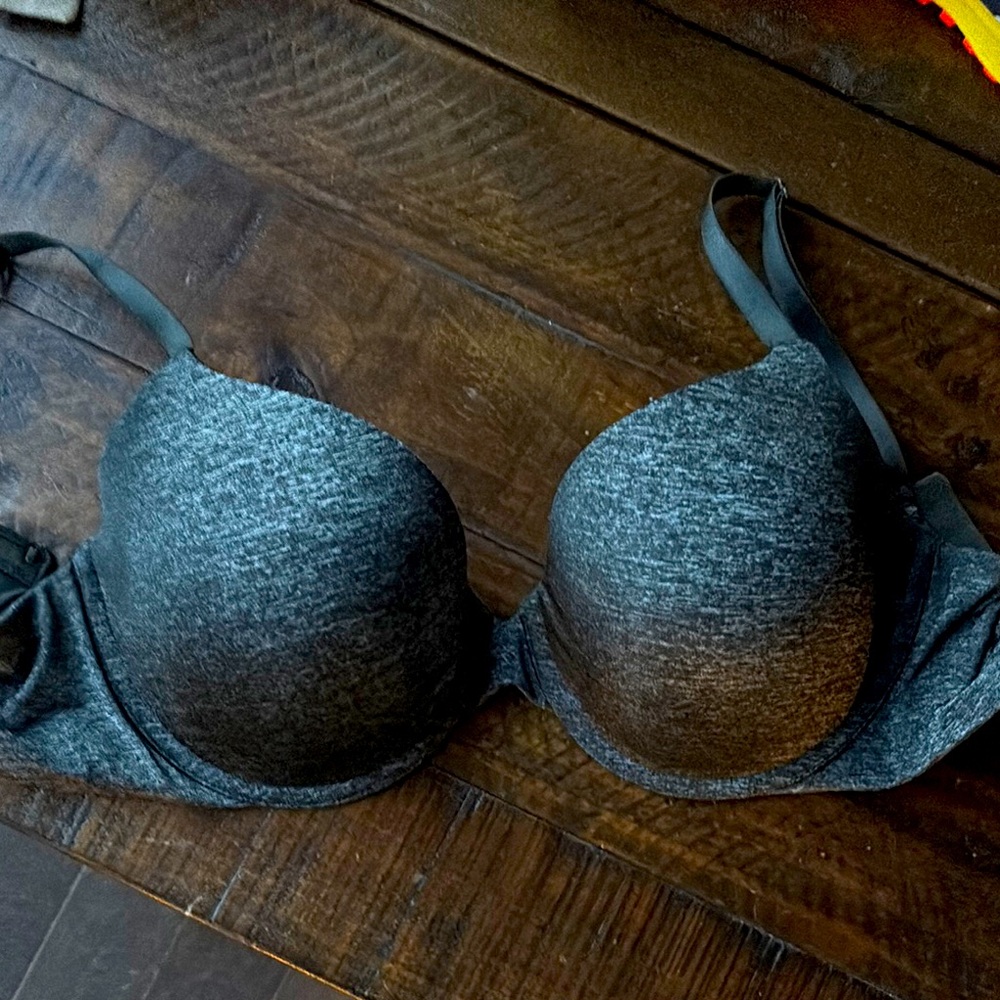 VS Uplift Semi Demi, 34DD